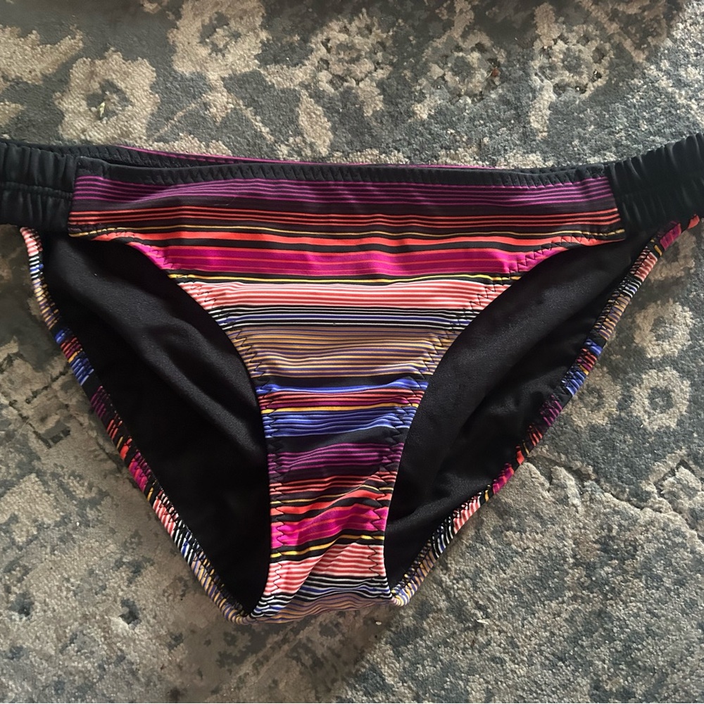 Athleta striped two piece. NWOT, never worn - Picture 6 of 11
